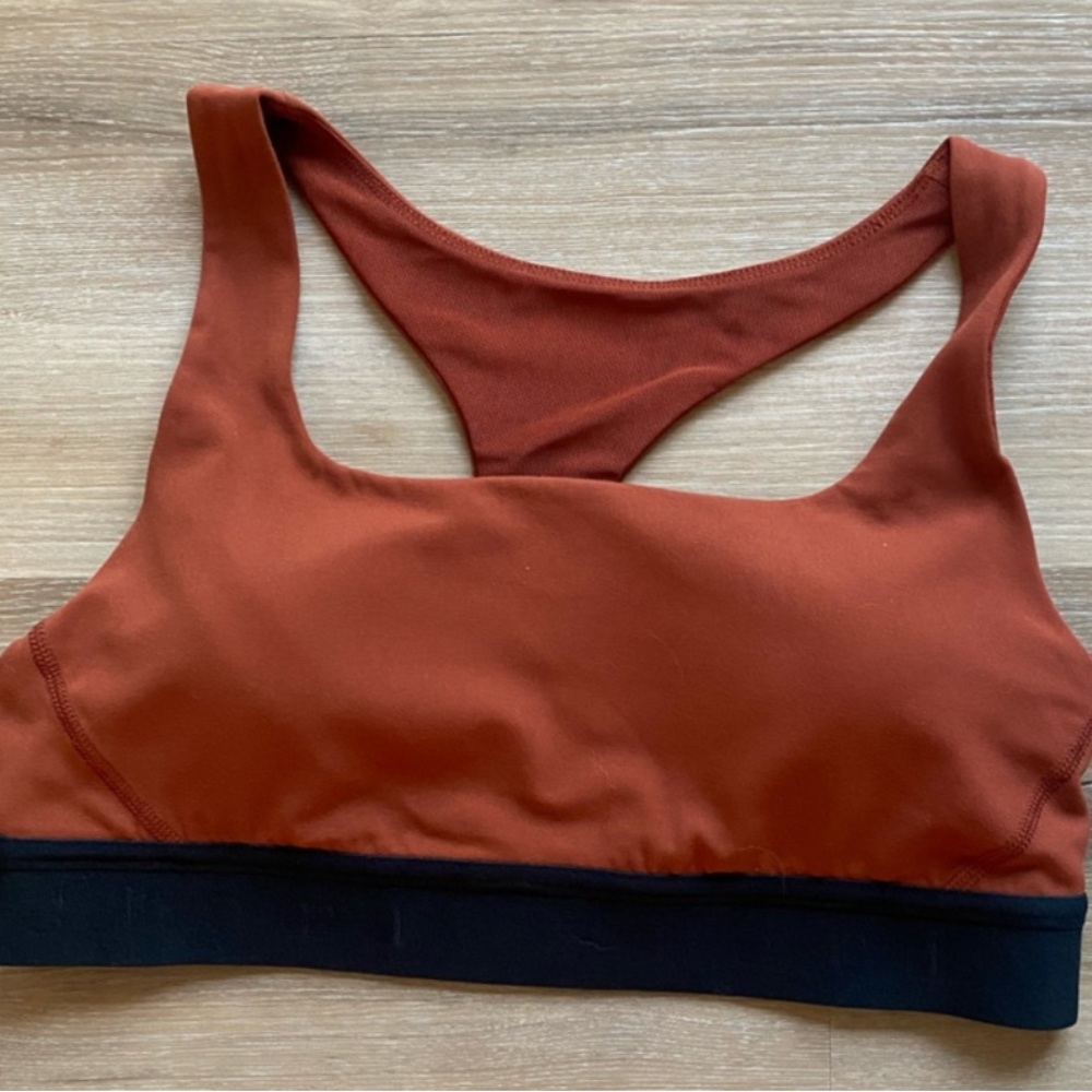 Stori size 4 sports bra athletic wear Katy Hearn